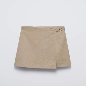 Beige skort